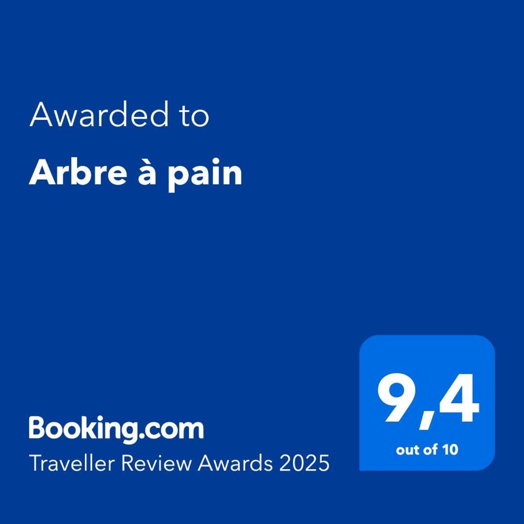 Arbre A Pain Bras-Panon Exterior foto